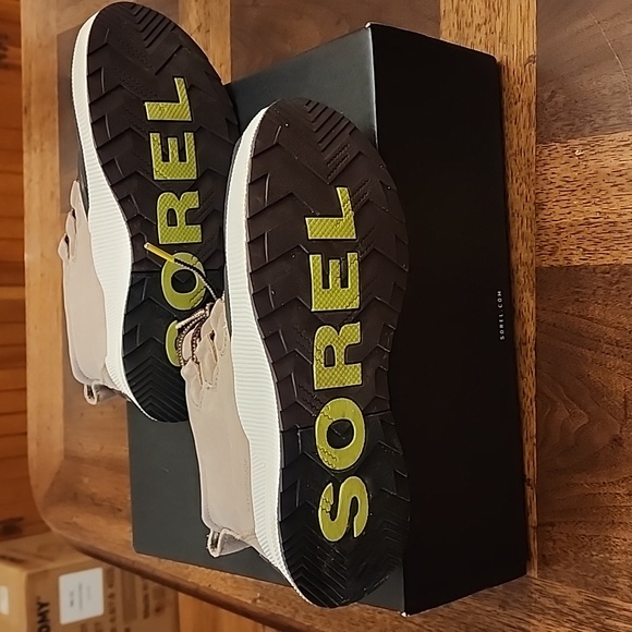 Sorel Out N About Classic Waterproof Boots - Picture 7 of 8